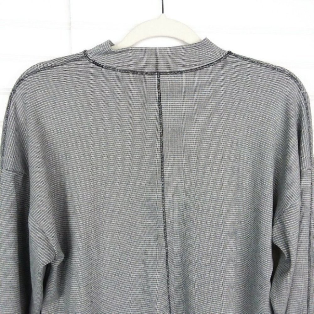 Urban Romantics Navy White Mock Neck Knit Sweater Long Sleeves Boxy Fit Sz Small - Picture 6 of 8